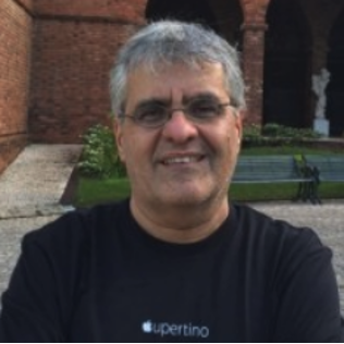 Prof. Carlos Antonio José Oliviero - Coordenador dos Cursos de ADS e Sistemas de Informação