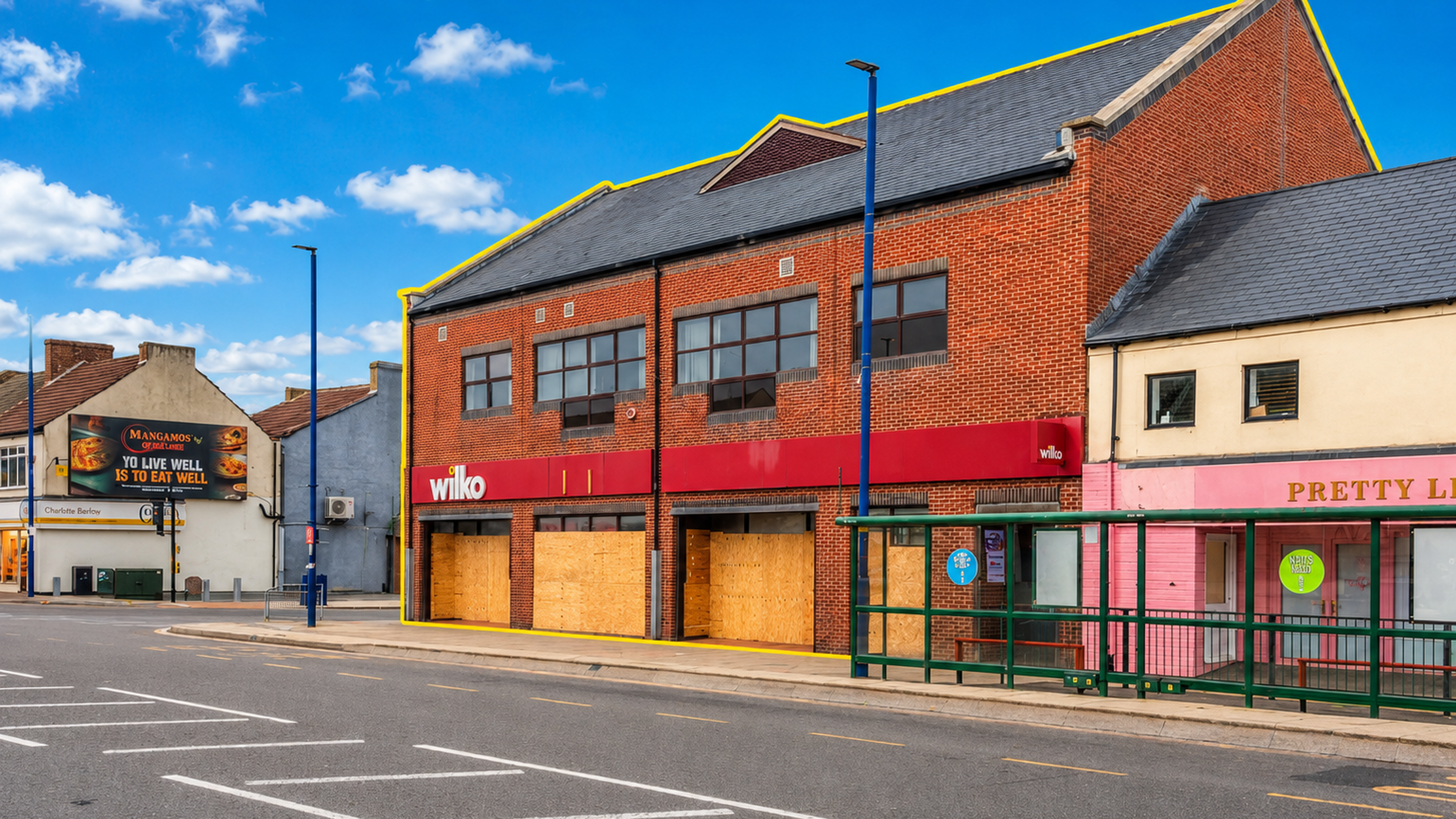 Hosannahs – Redcar High Street | Oblique Frontage – High Street Corner Position