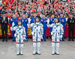 Shenzhou XXIII Crew Sends Mid Autumn Greetings From Space