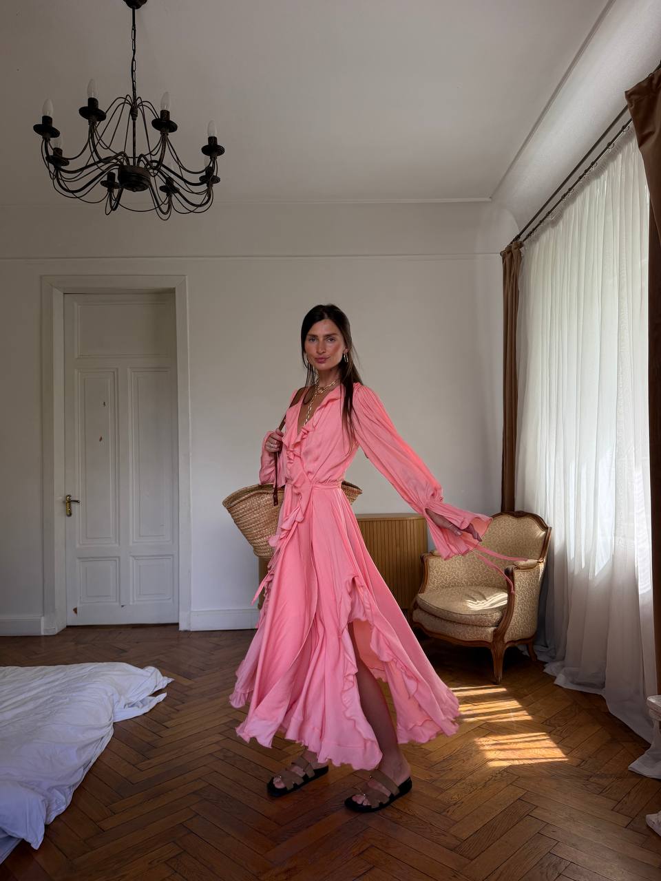 Romantiško silueto suknelė