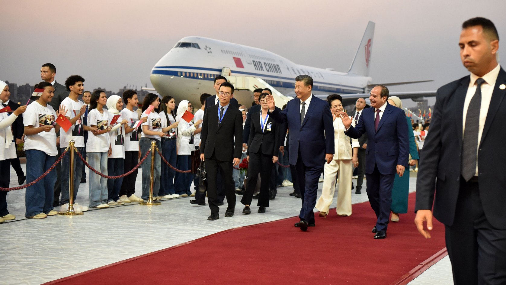 Xi Jinping Meets Egypt’s Sisi as China Seeks Deeper Economic and Strategic Ties in Cairo