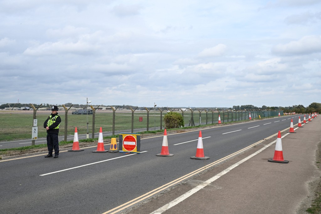 UK Village Evacuated After Suspected Terror Threat Near US Air Base