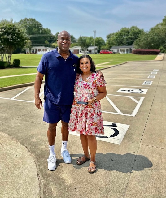 Tory Dandy receiving the Key to the City of Woodruff, August 29, 2020