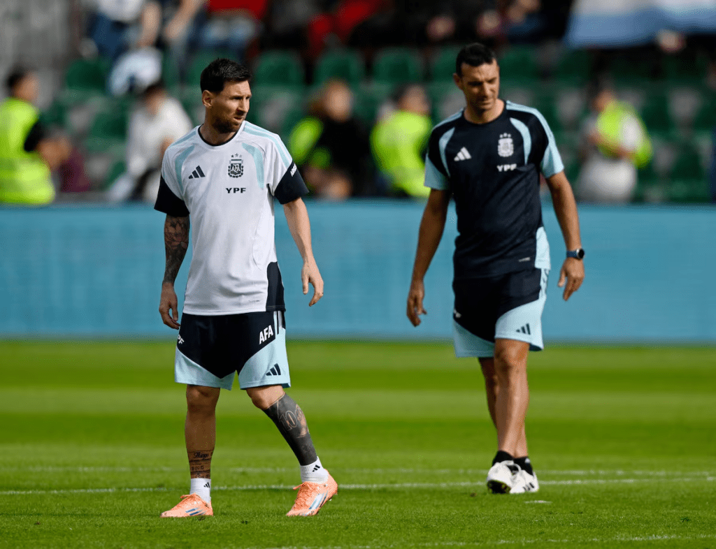 Scaloni pushed hard for Messi farewell before his future