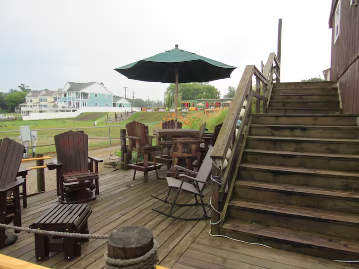 Bird Creek Cottages 2