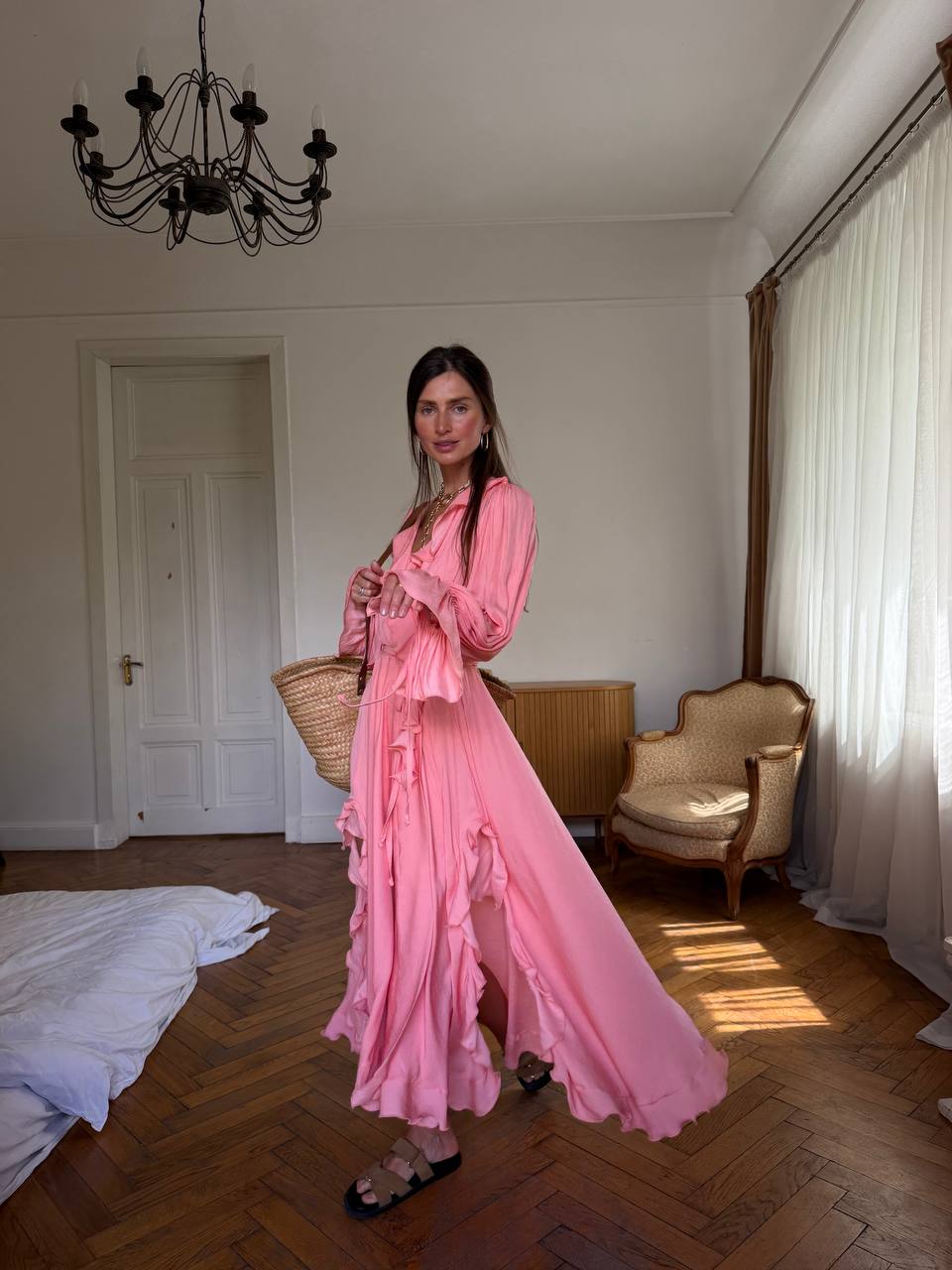 Romantiško silueto suknelė