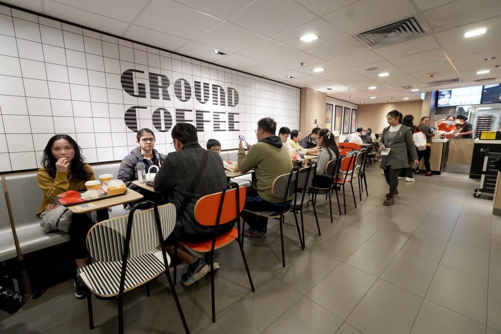 Mainland tourist sparks online debate after Hong Kong McDonald’s seat dispute