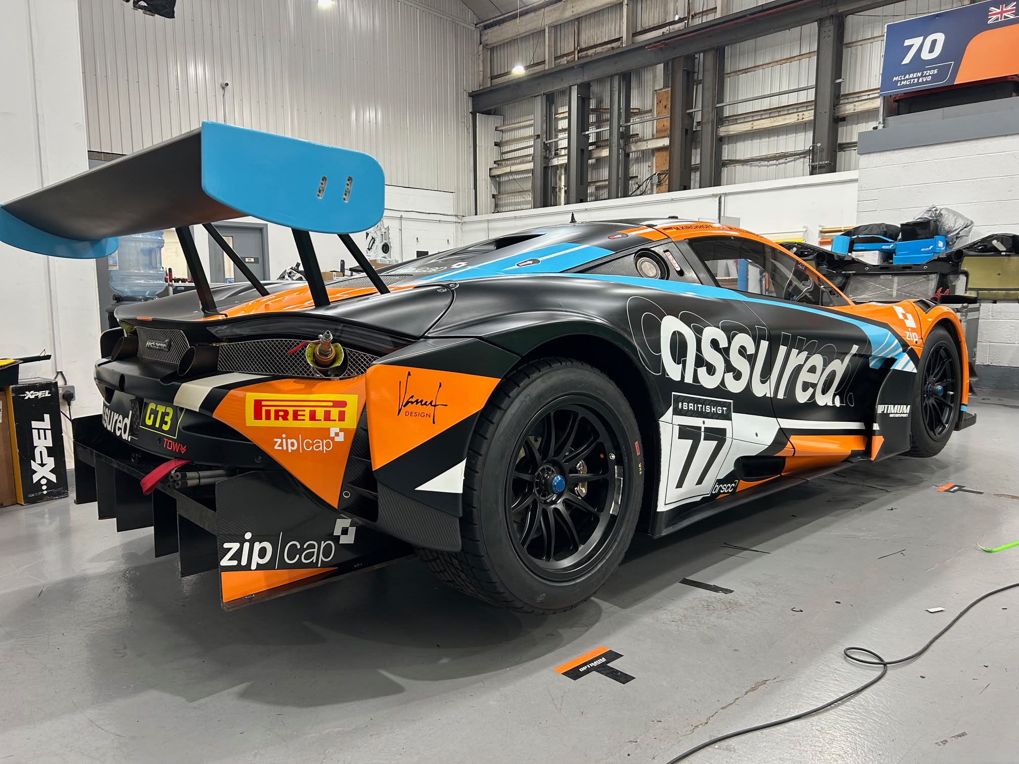 McLaren 720s GT3 — image 2