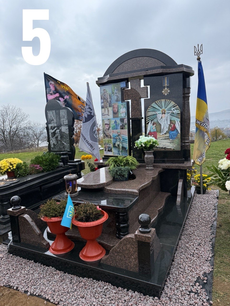 Пам'ятники для військових