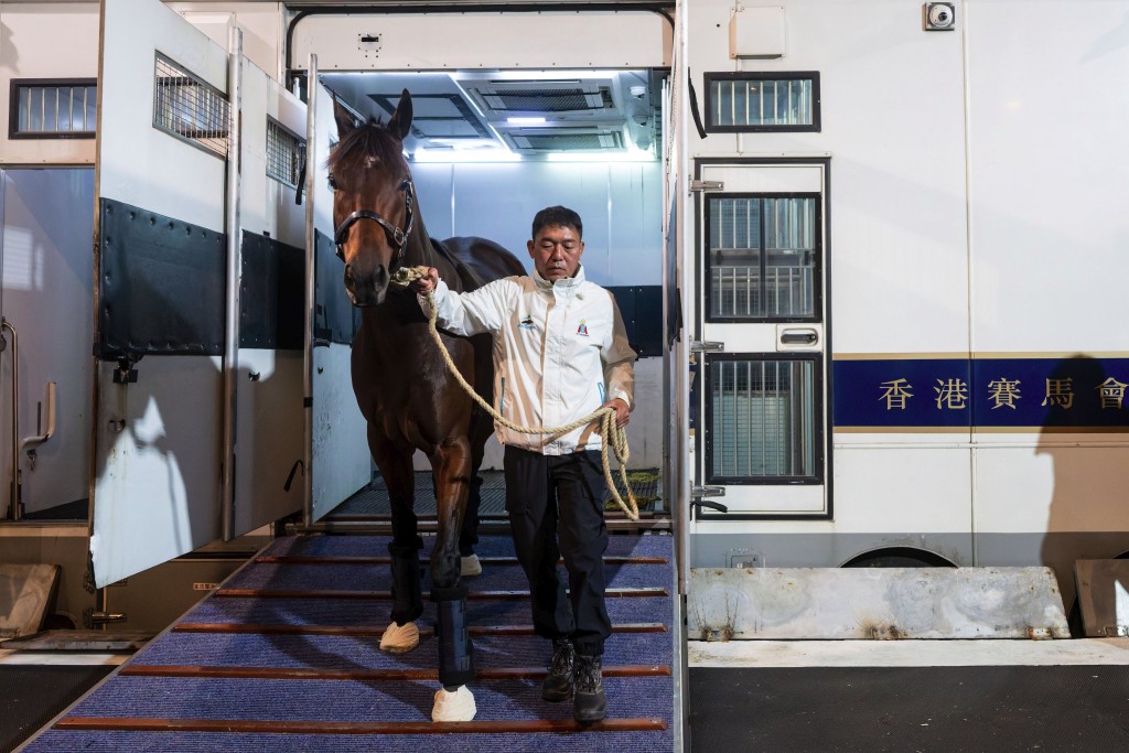 Ka Ying Rising Begins Quiet Return Ahead of Everest Defense