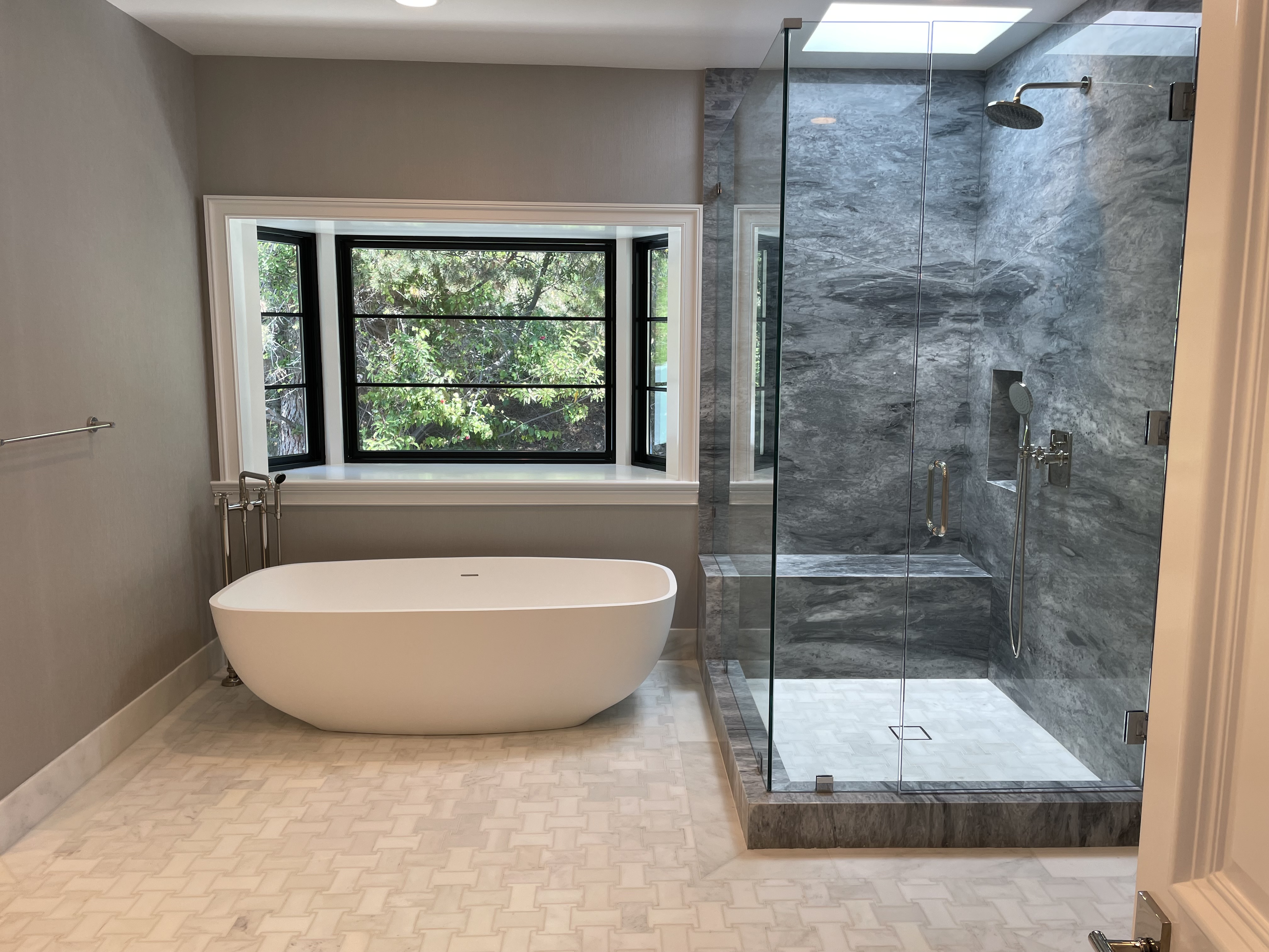 Walk-In Shower & Vanity