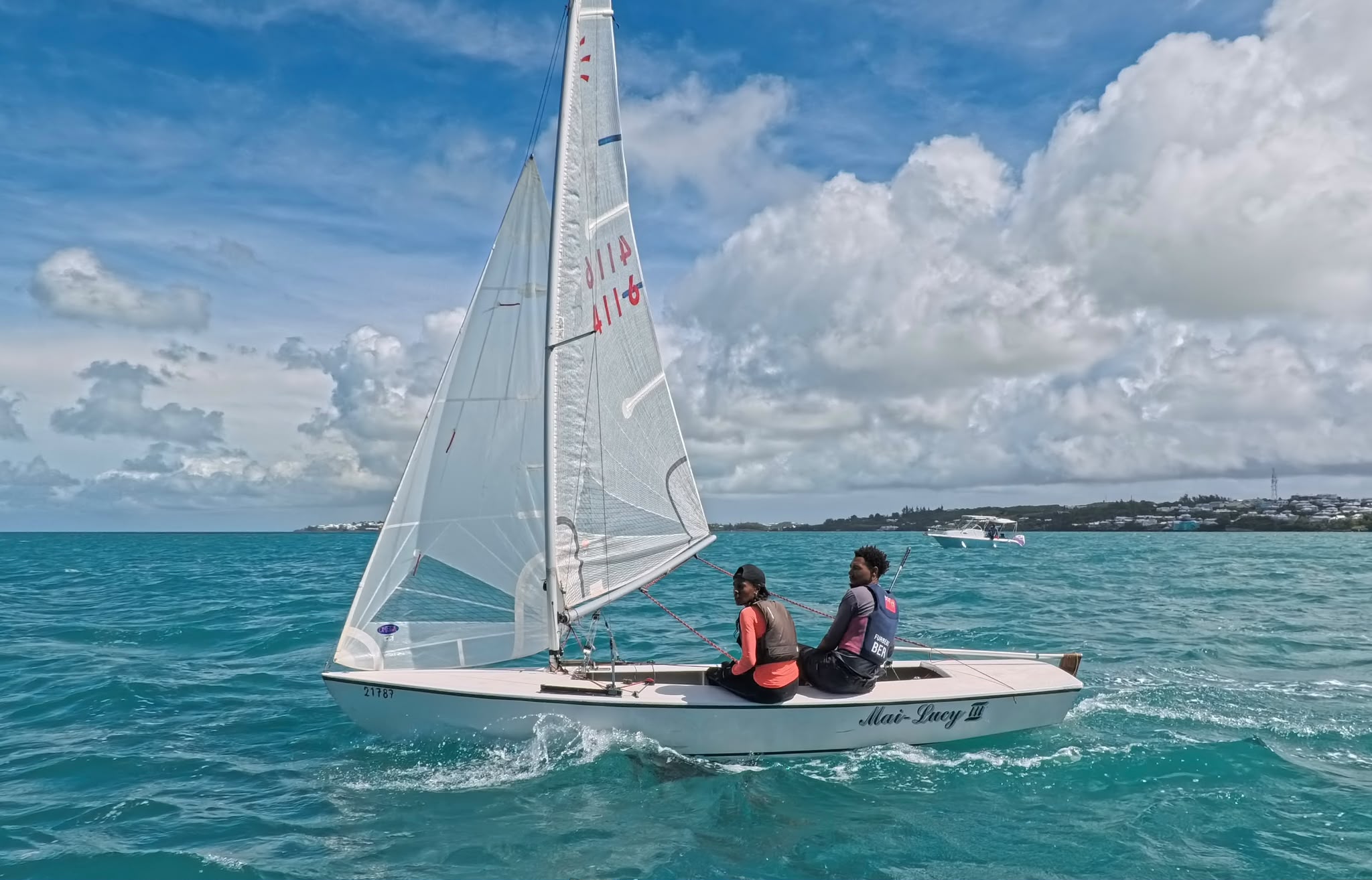Sailors on the water during a Prodigy programme
